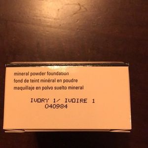Mineral Powder Foundation - Ivory 1